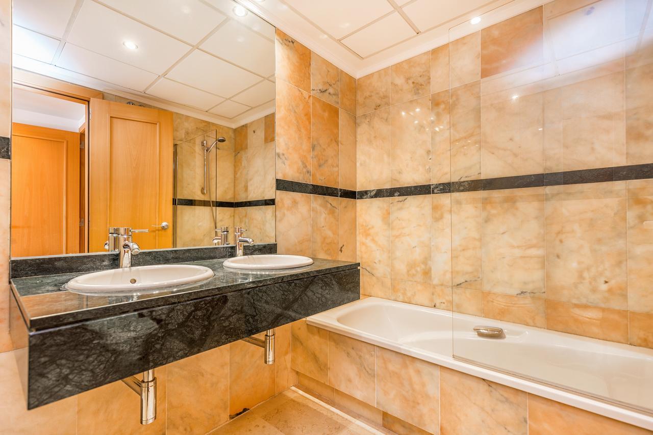 Congress Palace - Golden Mile Apartemen *