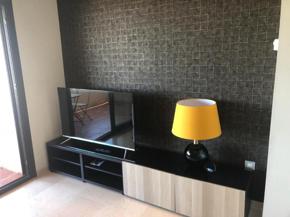 Congress Palace - Golden Mile Apartment